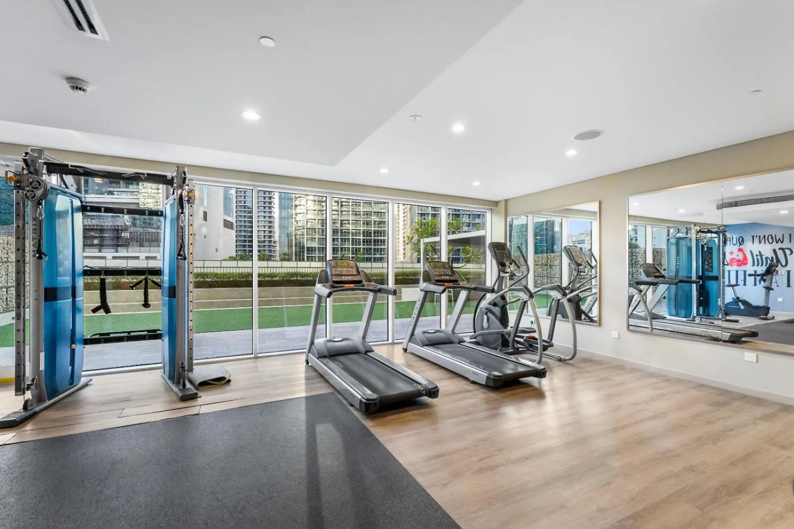 Cozy 1 Bedroom In The Center - 5 Mins To Burj Khalifa Dubaj Apartman