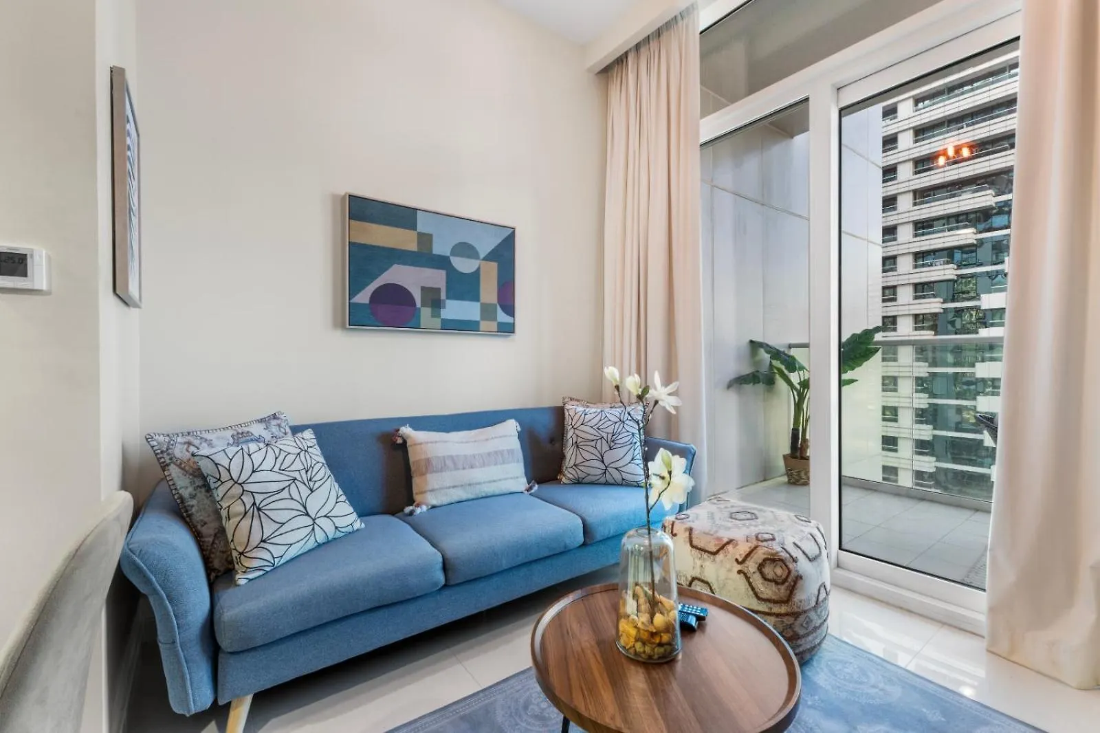 Cozy 1 Bedroom In The Center - 5 Mins To Burj Khalifa Dubaj